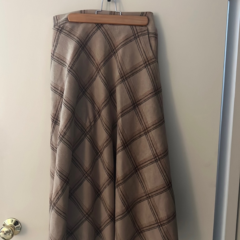 Women’s A-line brown wool skirt size S